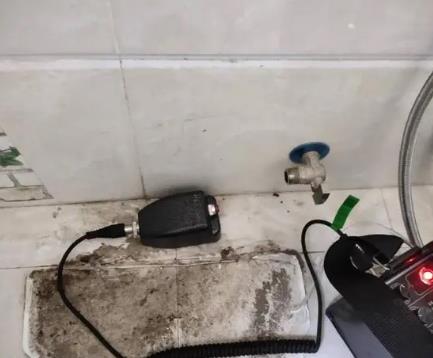 洛浦屋顶漏水维修公司分享下卫生间漏水的危害及解决方法